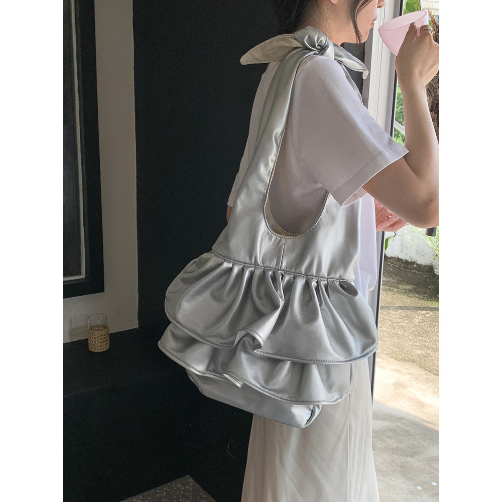 怎麼這麼特別∷A33820綁帶荷葉邊單肩雲朵包 時尚腋下包 皺褶單肩包 軟皮單肩包 雲朵包 水桶包-細節圖11