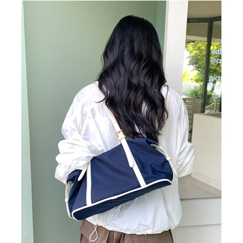 拼接配色看著就高級⍢大容量喔『A600111』復古雙拼橫款單肩托特包 腋下包 托特包 單肩包 尼龍包 通勤包-細節圖7