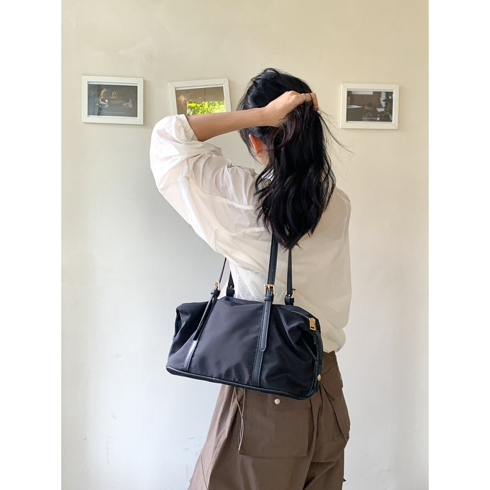 拼接配色看著就高級⍢大容量喔『A600111』復古雙拼橫款單肩托特包 腋下包 托特包 單肩包 尼龍包 通勤包-細節圖10