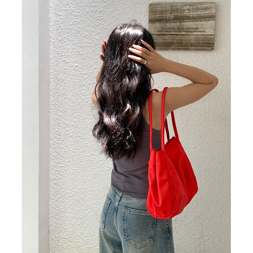 通勤超實用🥂🥂容量大🌱『U836』微珠光亮面尼龍單肩腋下托特包 單肩包 托特包 通勤包 腋下包 高級感包包-細節圖9