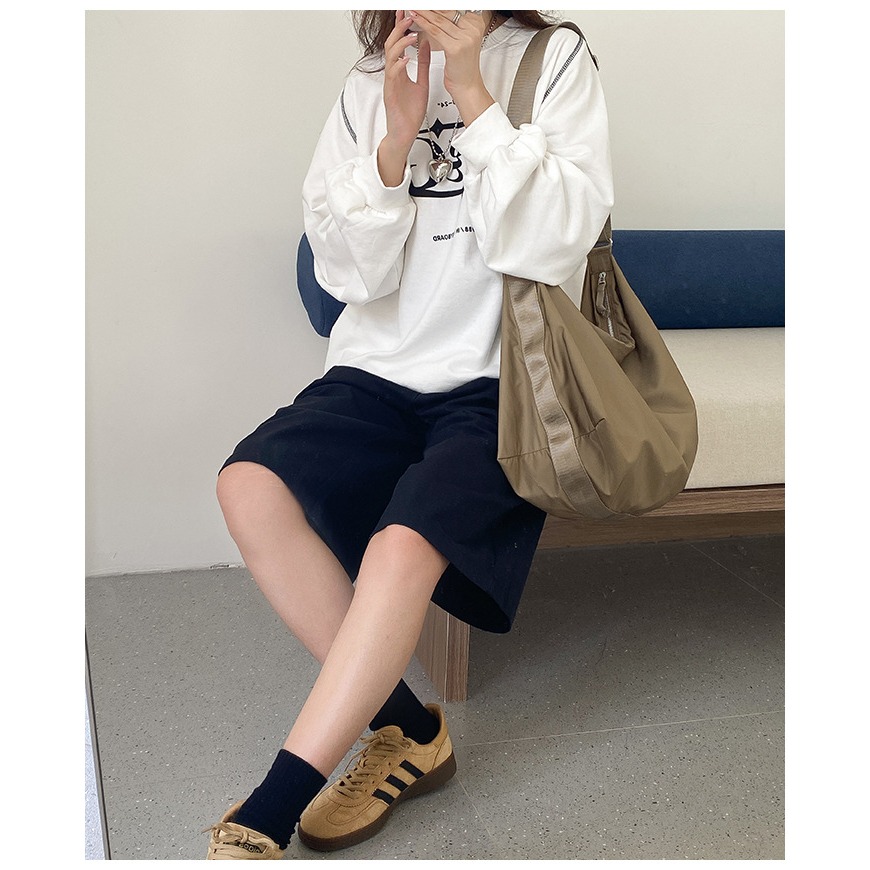 質感車縫線➻大容量水餃包｜F10025｜休閒3色尼龍斜挎水餃包 餃子包包 大容量休閒尼龍斜跨包 百搭單肩包 尼龍包-細節圖7