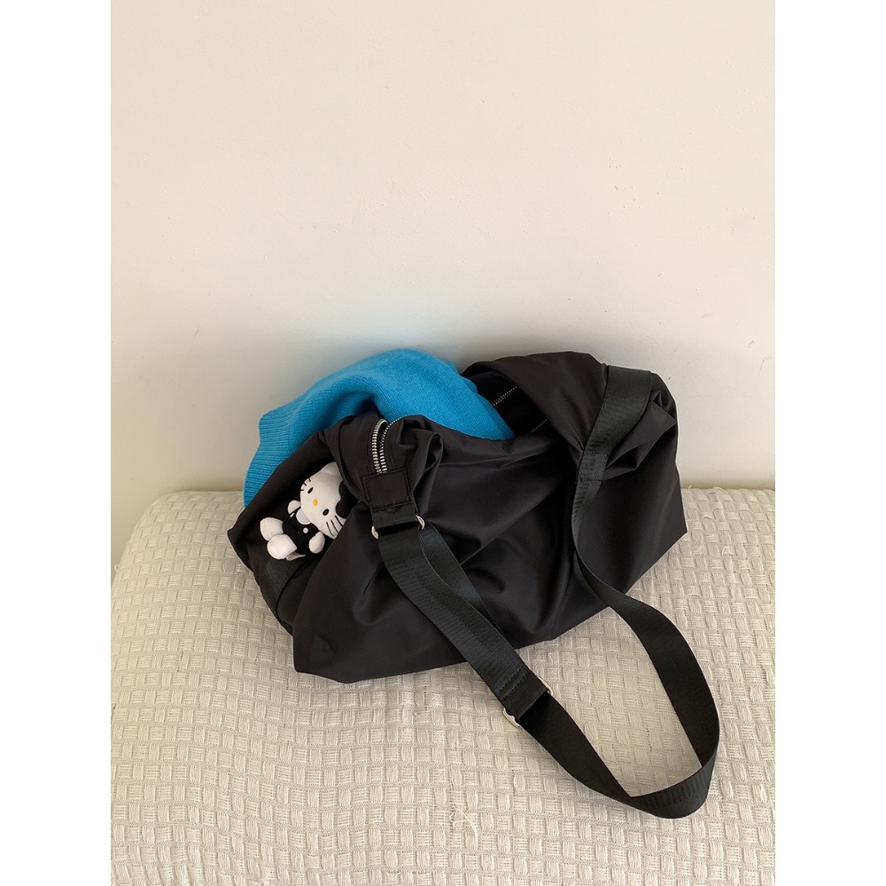 質感車縫線➻大容量水餃包｜F10025｜休閒3色尼龍斜挎水餃包 餃子包包 大容量休閒尼龍斜跨包 百搭單肩包 尼龍包-規格圖11