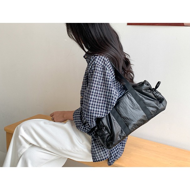 休閒大容量運動風🏉🏉U9810韓國東大門新款百搭旅遊單肩腋下包 單肩包 托特包 腋下包 旅行包 行李袋-細節圖3