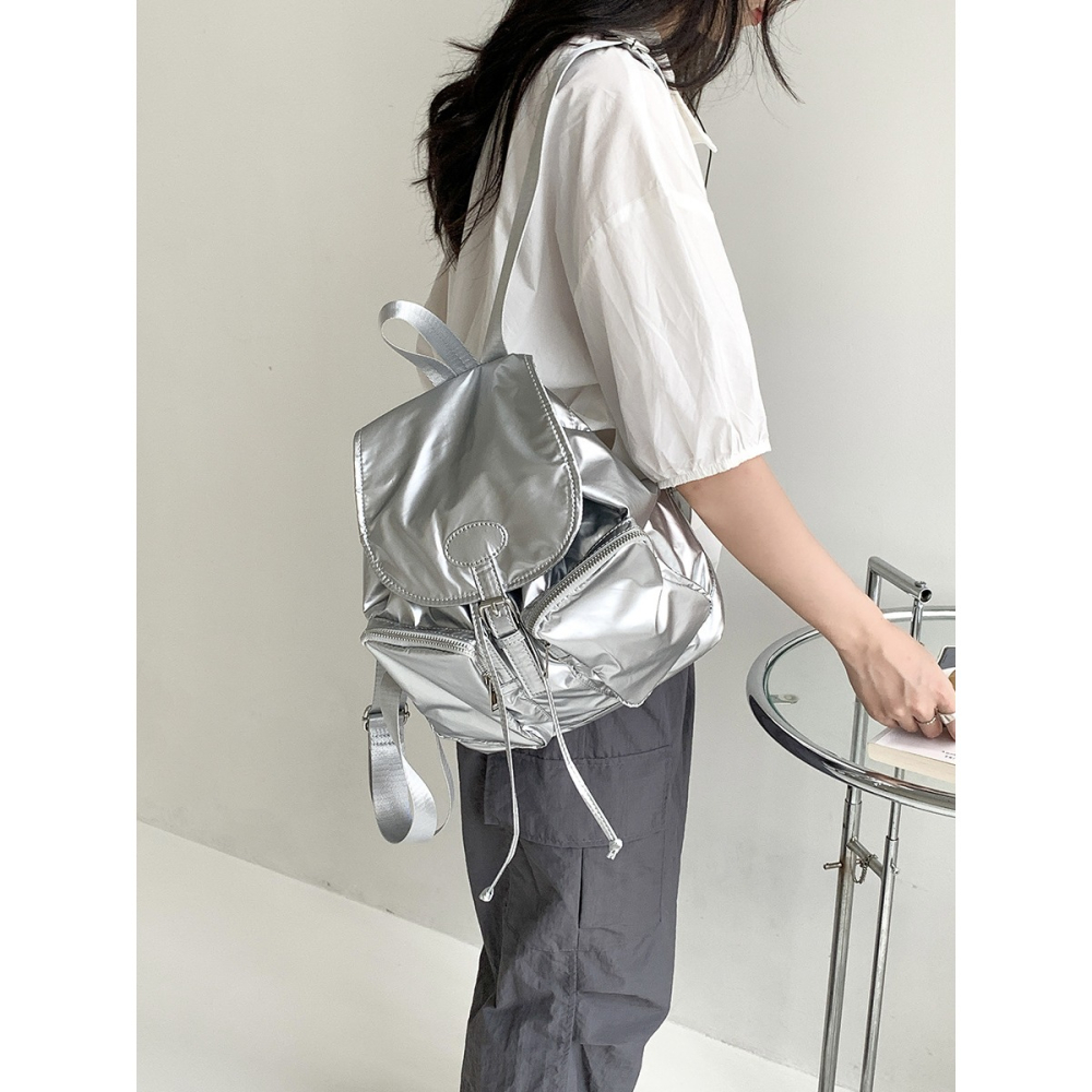 探索生活的每一個角落🐇🐘A8321韓國個性雙大口袋尼龍輕便後背包 簡約雙肩包 通勤多口袋背包 韓國後背包-細節圖11