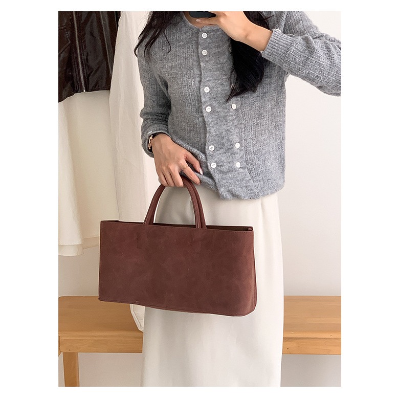 精选高品质麂皮绒材料▞耐磨耐髒☻U33318無論走到哪裡都是你最得體的時尚聲明手提托特包 手提包 大容量托特包-細節圖6