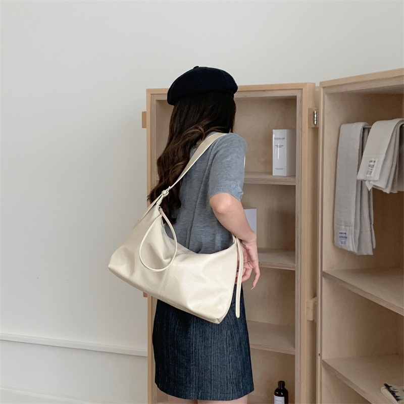 彰顯你氣質的關鍵⁂高級皮革『2313#』簡約軟皮革可調節托特包 韓國托特包 小方包 斜跨包 側背包 單肩包-細節圖5