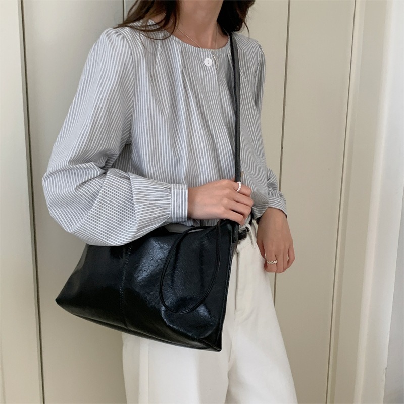 彰顯你氣質的關鍵⁂高級皮革『2313#』簡約軟皮革可調節托特包 韓國托特包 小方包 斜跨包 側背包 單肩包-細節圖7