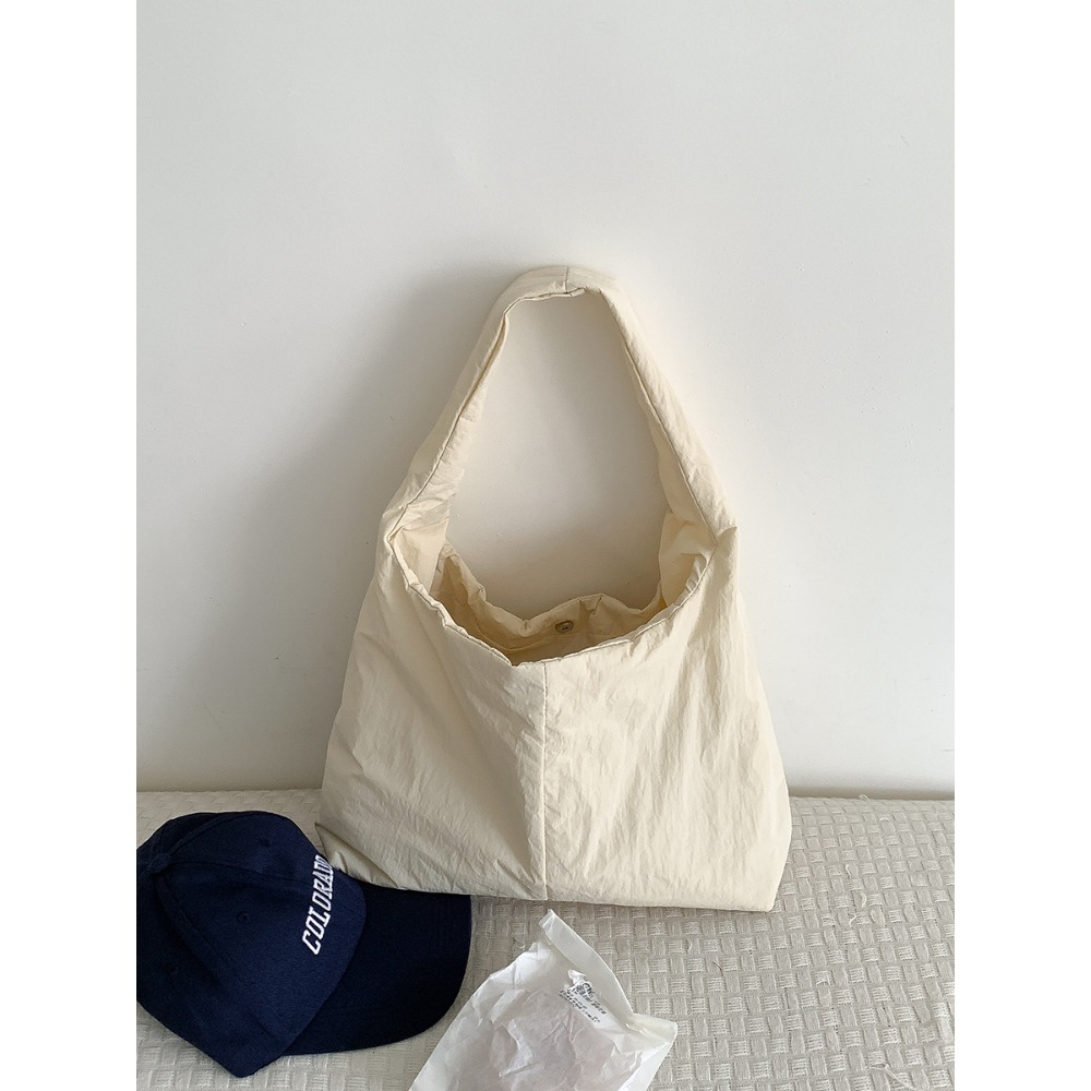 特別的4種顏色＠『F5860』必須入手的軟綿通勤托特包 單肩包 腋下包 尼龍包 通勤包 托特包-規格圖11