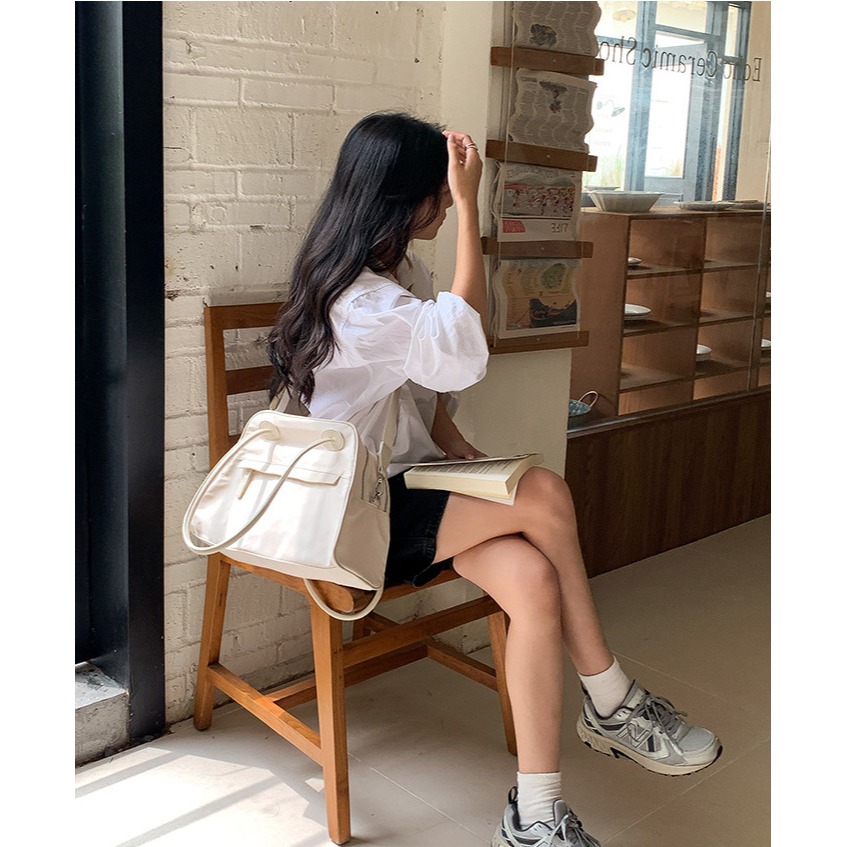 喜歡大容量的女孩看過來💟有型又好裝『LF5862』雙層防水尼龍大容量手提/側背托特包 手提包 側背包 肩背包 斜跨包-細節圖4