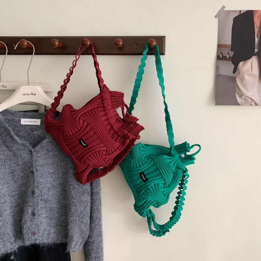 韓國代購款～多功能彈力🍬🍬『D01』設計師款多功能個性皺褶彈力手提雙肩包 手提包 單肩包 雙肩包 單肩包 後背包-細節圖9