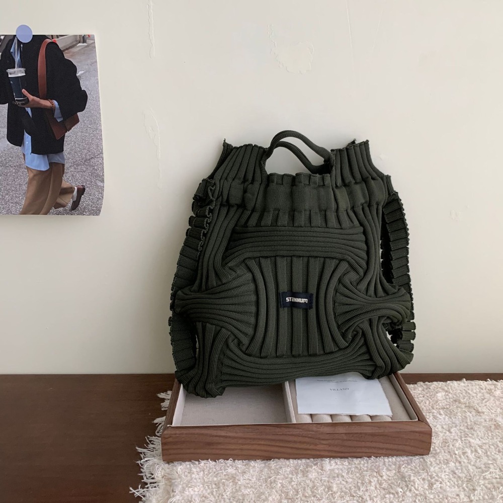 韓國代購款～多功能彈力🍬🍬『D01』設計師款多功能個性皺褶彈力手提雙肩包 手提包 單肩包 雙肩包 單肩包 後背包-規格圖11