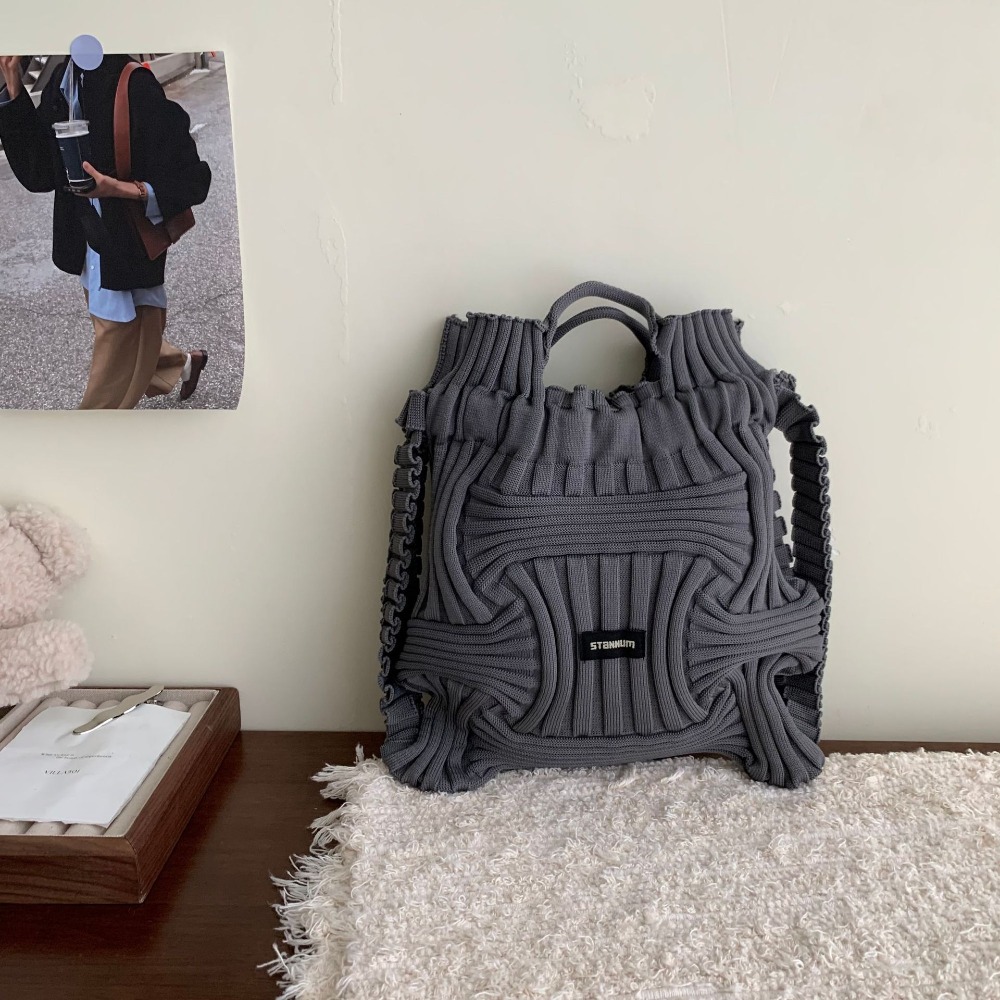 韓國代購款～多功能彈力🍬🍬『D01』設計師款多功能個性皺褶彈力手提雙肩包 手提包 單肩包 雙肩包 單肩包 後背包-規格圖11