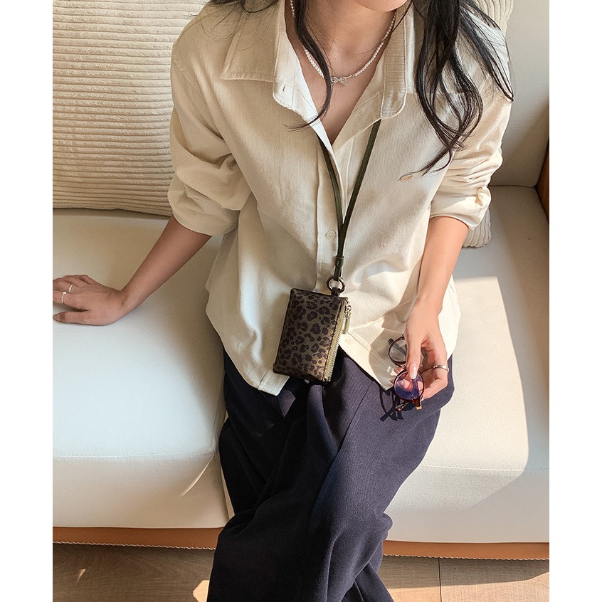 時髦掛脖款✈可當卡包｜A55807｜韓國個性復古豹紋掛脖式零錢包 小方包 卡包 單肩小方包 韓國零錢包 零錢袋-細節圖3