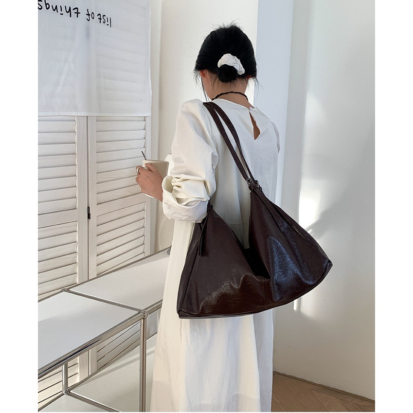 有2種材質⟕雙根肩帶『ZZ3316』高級軟皮麂皮絨質可調雙肩帶托特包 腋下包 斜跨包 側背包 單肩包 大容量-細節圖4