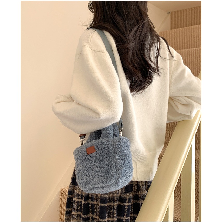 澎澎的♡毛茸茸『U70035』秋冬羊羔絨可愛手提/斜挎方包 小方包 手提包 單肩包 肩背包 毛絨包-細節圖10
