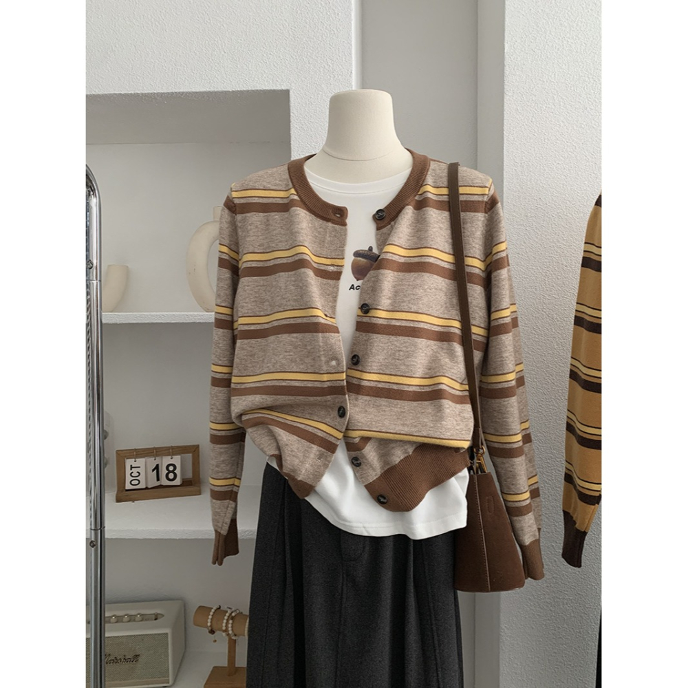 5157“”韓國時髦撞色條紋休閒單排扣外搭外套 條紋上衣 薄外套-細節圖3