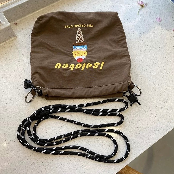🍦韓版ins慵懶風 束口斜背包-細節圖2