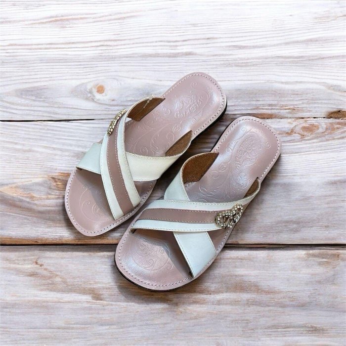 三輝皮鞋🇹🇼台灣製 真皮拖鞋 牛皮拖鞋 鞋底縫製 老師傅MIT 手工鞋 真皮涼鞋 愛心水鑽交叉涼鞋 室內拖鞋拇指外翻-細節圖2