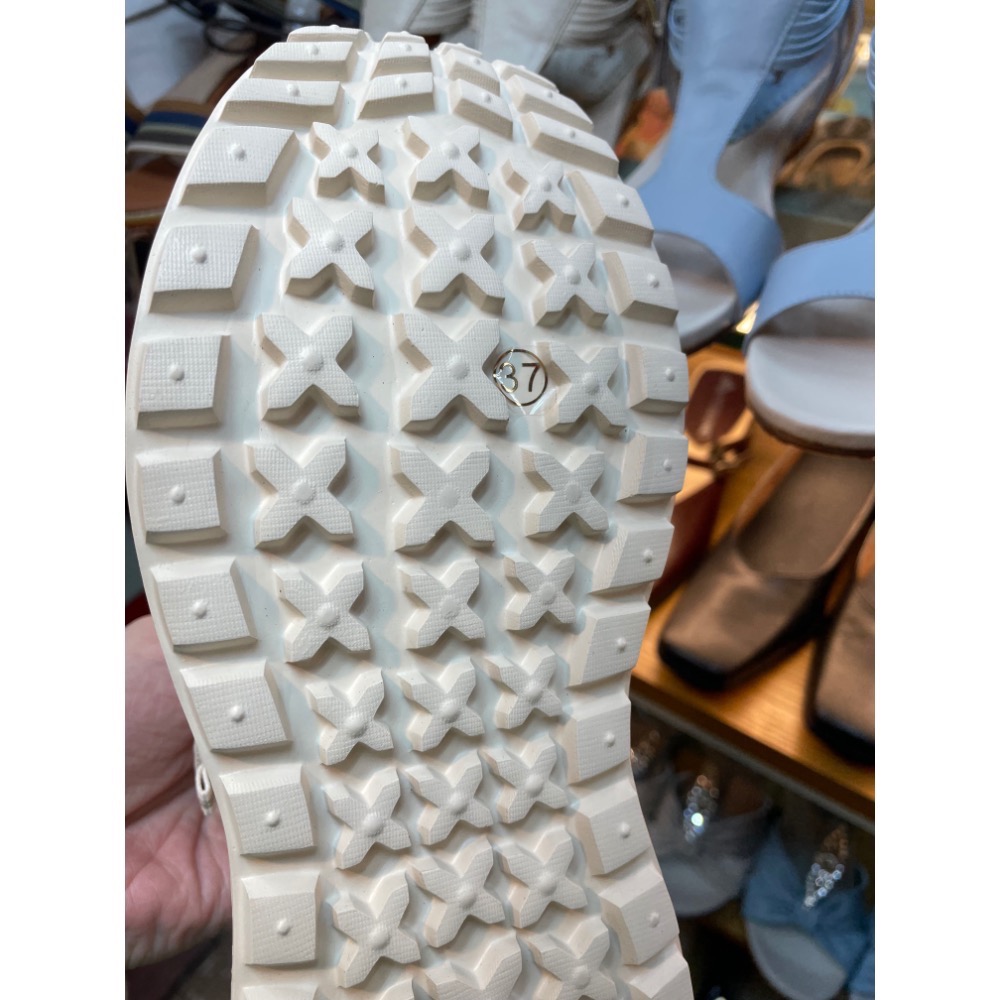 三輝皮鞋SNAIL機能雪地止滑防水 超輕量免綁帶魔鬼氈皮革休閒鞋 加大尺碼蝸牛足底筋膜炎拇指外翻健走鞋運動鞋現貨加預購-細節圖7