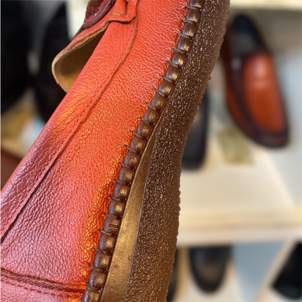 三輝皮鞋台灣製全真皮 耐磨牛皮鞋底縫製立體小魚軟底Q彈防滑平底鞋 圓頭深口休閒鞋單鞋豆豆鞋帆船鞋媽媽鞋孕婦鞋長輩鞋 現貨-細節圖5