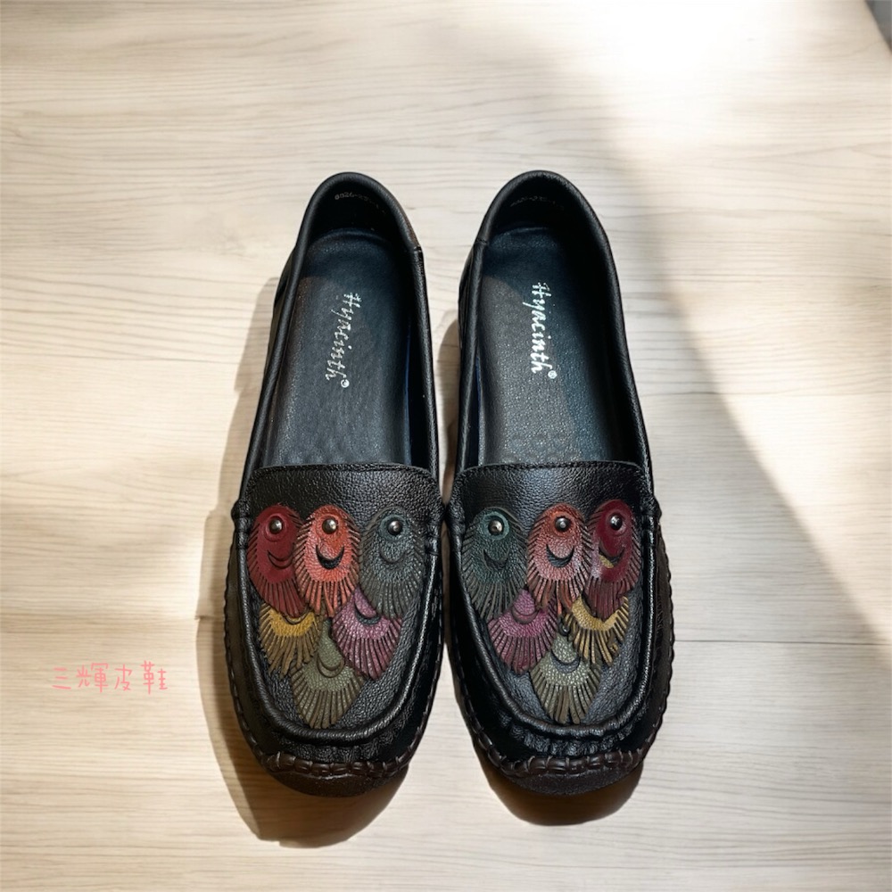 三輝皮鞋台灣製全真皮 耐磨牛皮鞋底縫製立體小魚軟底Q彈防滑平底鞋 圓頭深口休閒鞋單鞋豆豆鞋帆船鞋媽媽鞋孕婦鞋長輩鞋 現貨-細節圖6