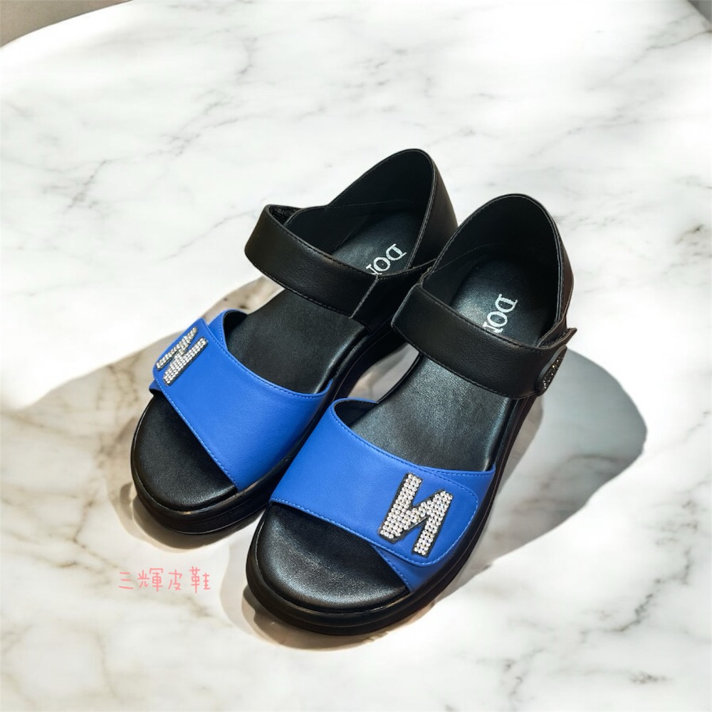 三輝皮鞋韓國專櫃商品全真皮 牛皮魔鬼氈可調整水鑽字母雙寬帶平底涼鞋 正韓製厚底防水台涼拖鞋寬楦拇指外翻肉肉腳高台乳膠墊現-細節圖2