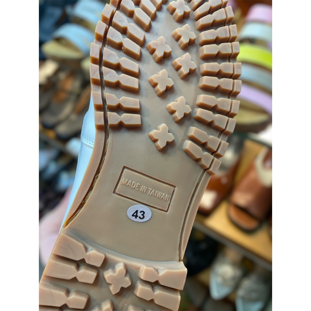 三輝皮鞋台灣製全真皮 牛皮免綁帶鞋底縫製經典雷根鞋 輕量化油蠟縫線款軟底休閒鞋帆船鞋 深咖啡/焦糖棕 現貨加預購MIT-細節圖9