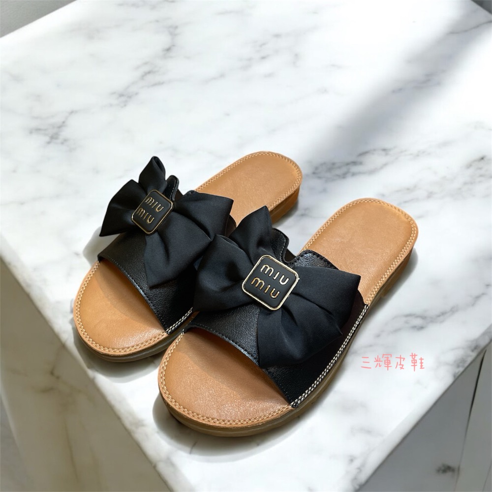 三輝皮鞋全真皮 牛皮蝴蝶結Q彈軟底平底拖鞋 緞帶乳膠鞋墊防滑生膠底牛筋底沙灘涼拖一字拖 現貨 韓國日系連線可愛miu家千-細節圖2