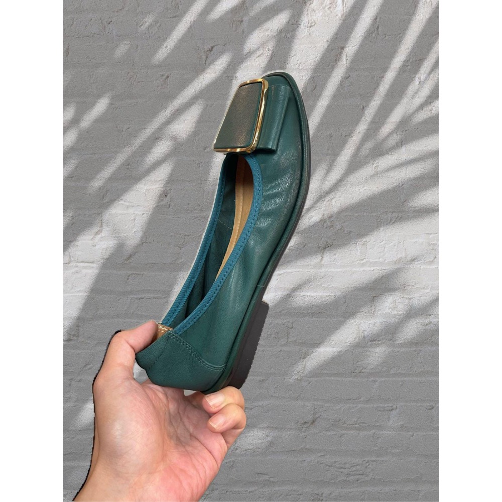 三輝皮鞋台灣製全真皮 超柔軟羊皮金屬方釦方頭平底鞋 娃娃鞋 寬楦拇指外翻輕便鞋懶人鞋一腳蹬，綠色/黑色 現貨MIT-細節圖8