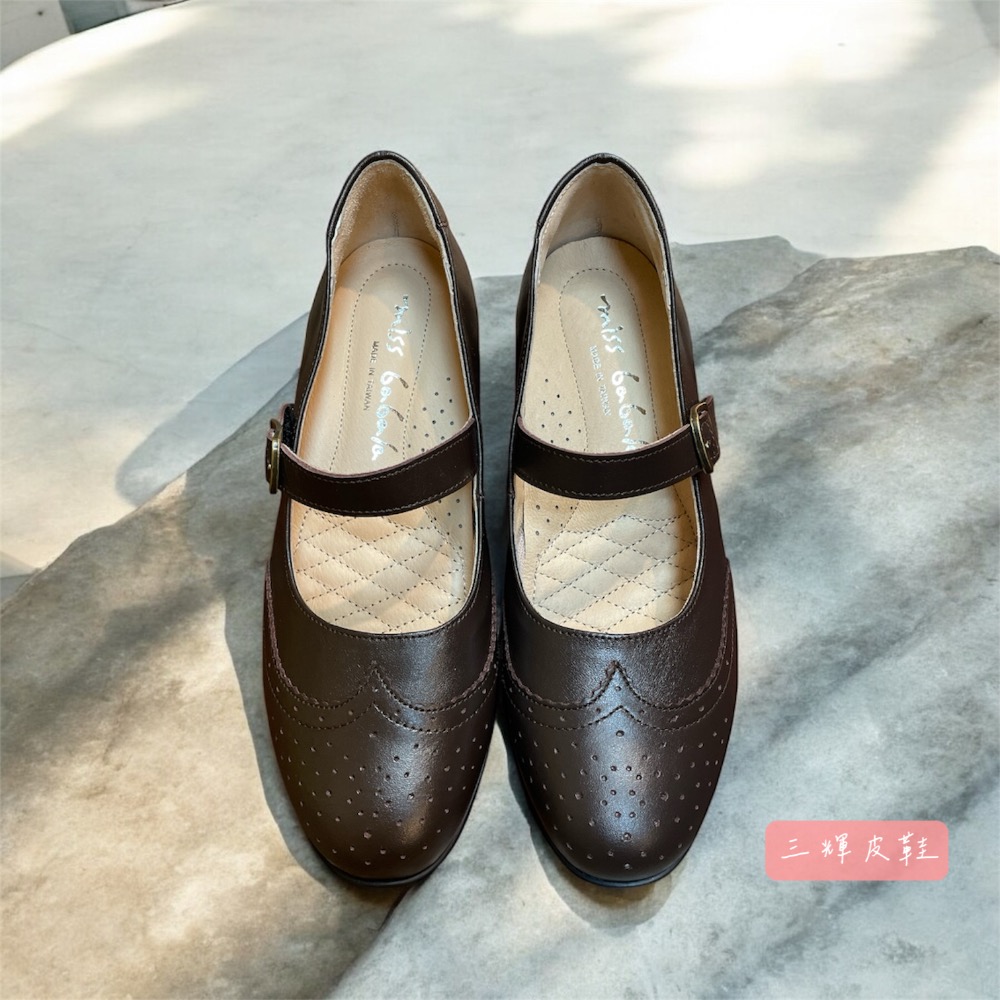 三輝皮鞋台灣製全真皮 護趾海綿 羊皮圓頭魔鬼氈瑪莉珍雕花粗跟高跟鞋 不斷裂氧化大底窩心系列 芯太軟減壓寬楦MIT-規格圖11