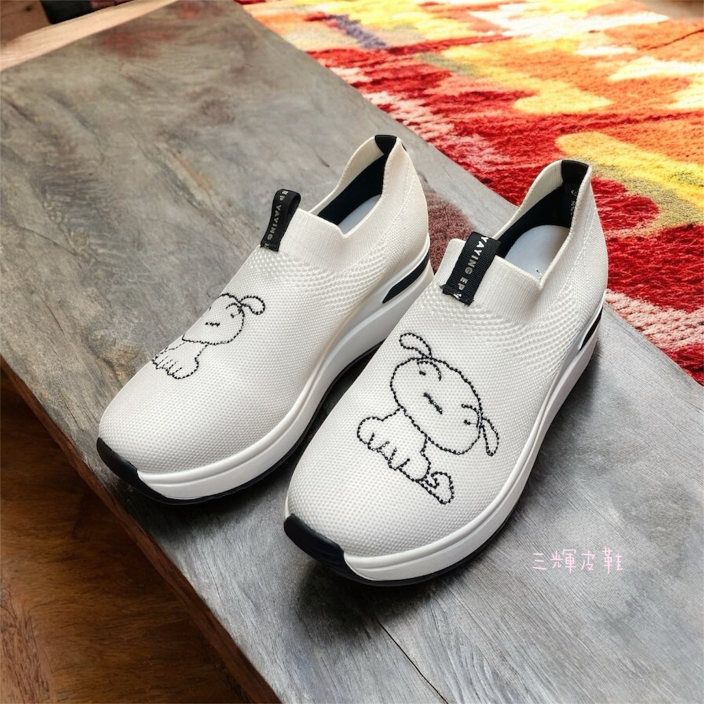 三輝皮鞋蠟筆小新小白 狗狗水鑽真皮內增高襪套式針織厚底休閒鞋 免綁帶超輕量透氣增高鞋彈性編織運動鞋 飛織網布懶人鞋-細節圖2