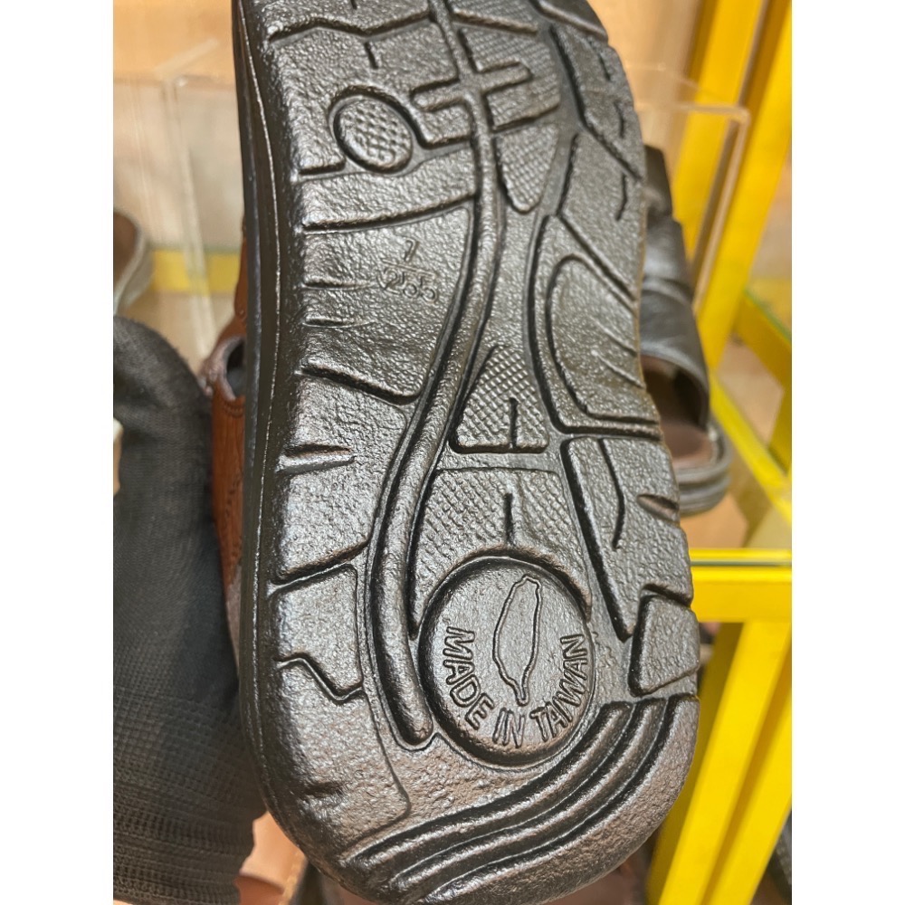 三輝皮鞋🇹🇼台灣製全真皮 MIT老師傅手工鞋 牛皮涼鞋 包頭涼鞋 護趾涼鞋 氣墊涼鞋 鞋底縫製寬楦不露趾涼鞋男涼拖-細節圖4