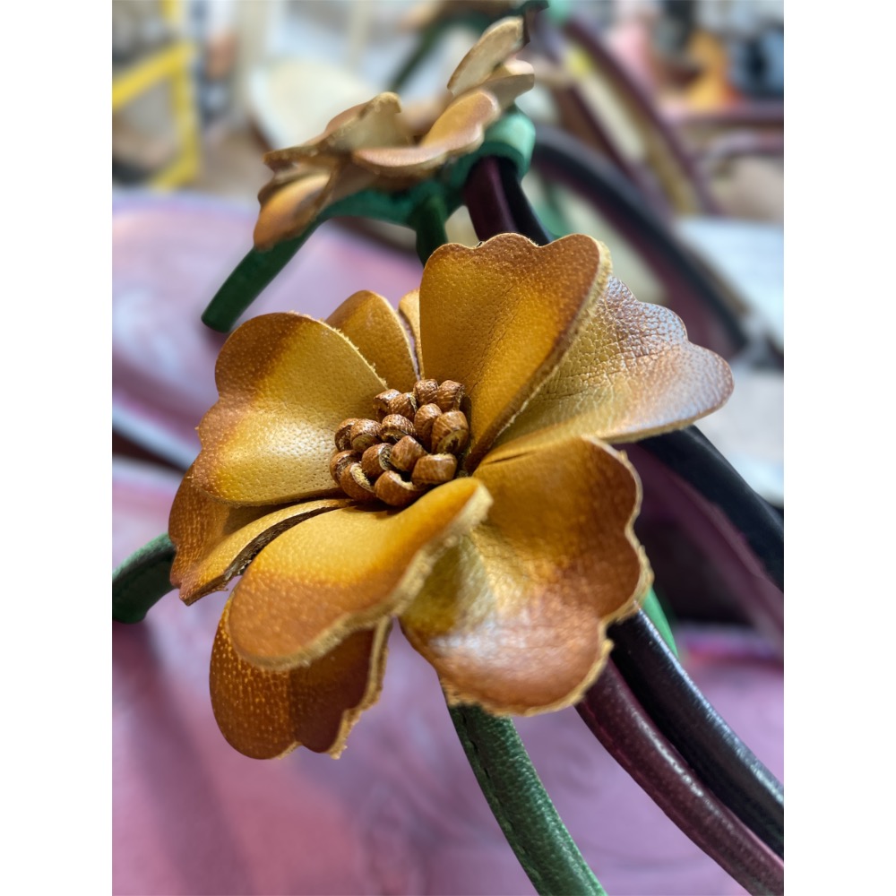 三輝皮鞋🇹🇼台灣製全真皮 牛皮立體雕花文創手工細帶夾腳平底拖鞋 MIT手作鞋 老師傅鞋底縫製防滑生膠鞋底女厚底拖鞋-細節圖7