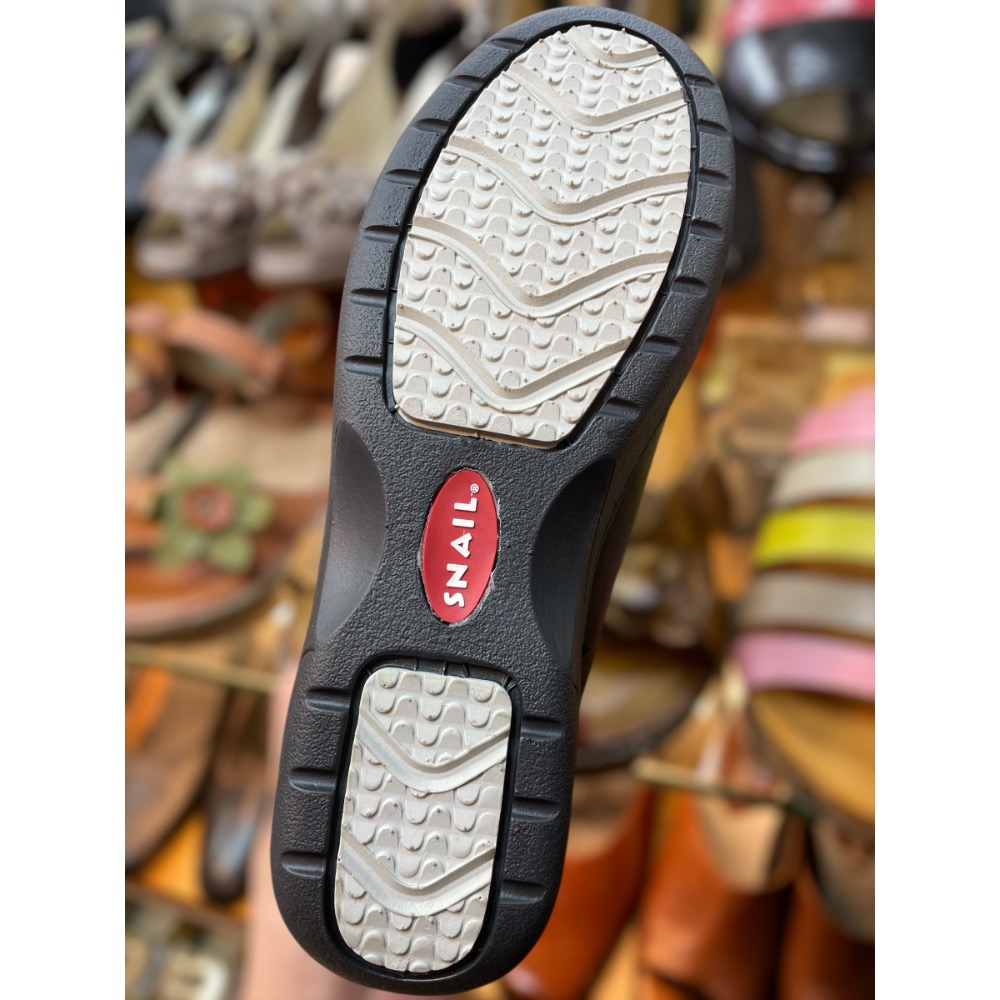 三輝皮鞋SNAIL牛皮鞋底縫製超輕量固特異免綁帶直套式女氣墊皮鞋樂福鞋 蝸牛扁平足足弓支撐足底筋膜炎皮革休閒鞋大尺碼女鞋-細節圖8