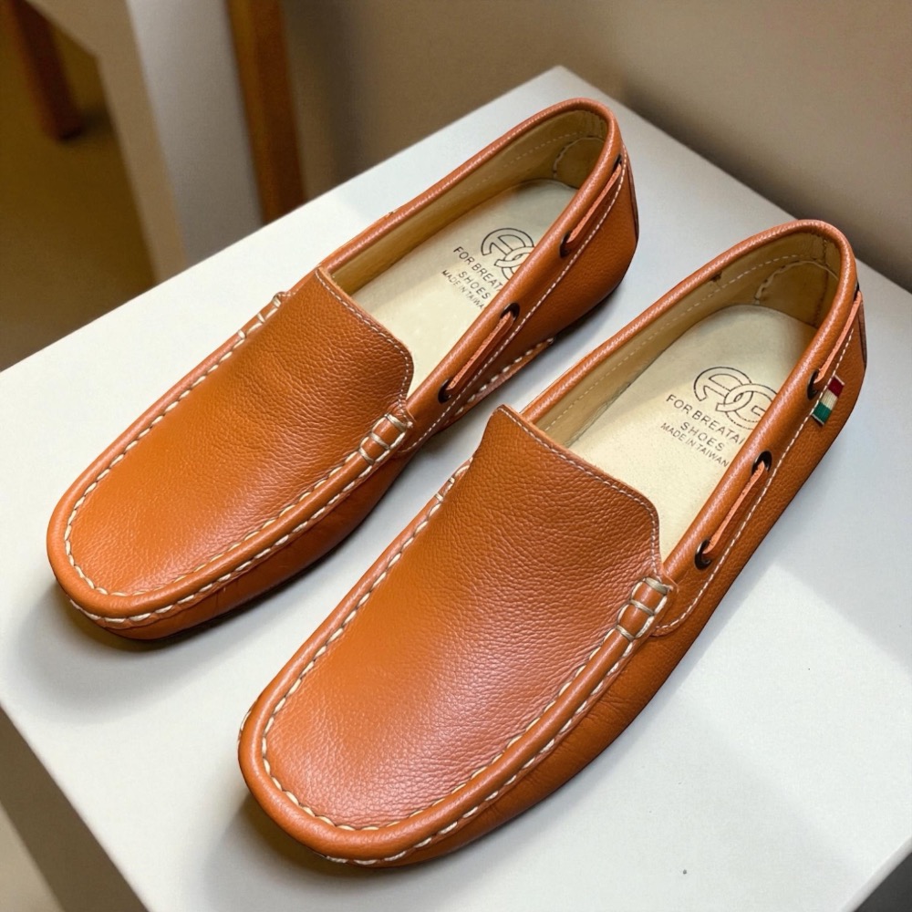 三輝皮鞋台灣製全真皮 MIT手工鞋 牛皮免綁帶鞋底縫製小方頭素面款女豆豆休閒帆船鞋 莫卡辛 歐洲風格樂福平底懶人開車鞋-細節圖2