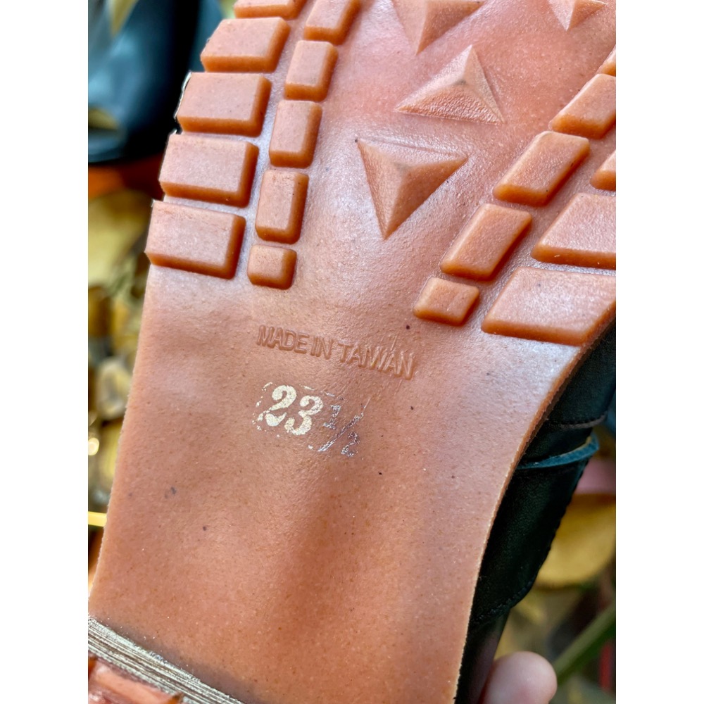 三輝皮鞋台灣製真皮樂福鞋 真皮跟鞋 孟克鞋 低跟鞋 尖頭樂福鞋 皮鞋女 MIT 手工鞋 尖頭寬楦皮帶扣木頭跟大尺碼女鞋-細節圖6