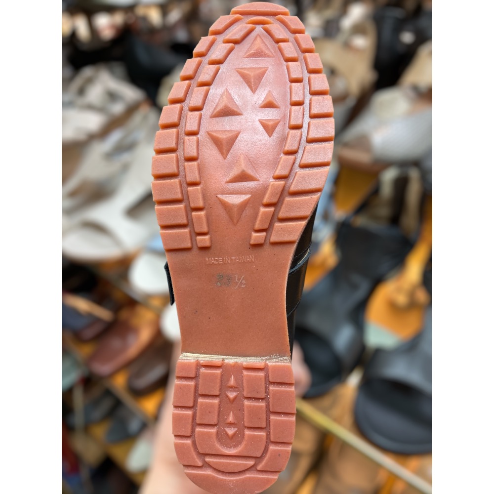 三輝皮鞋台灣製真皮樂福鞋 真皮跟鞋 孟克鞋 低跟鞋 尖頭樂福鞋 皮鞋女 MIT 手工鞋 尖頭寬楦皮帶扣木頭跟大尺碼女鞋-細節圖7