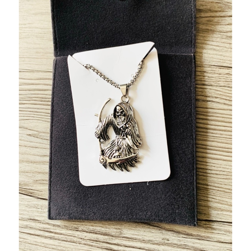 [[台灣現貨]]歐美街頭 死神 嘻哈風 復古風 鑲鑽項鍊 搖滾項鍊 龐克風項鍊 鈦鋼項鍊-規格圖1