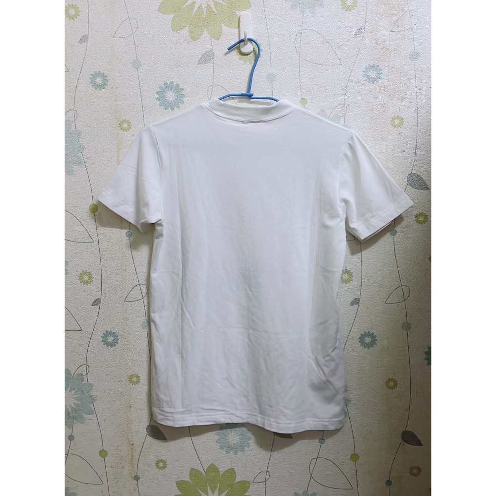 休閒渡假風微立領短袖上衣-細節圖2