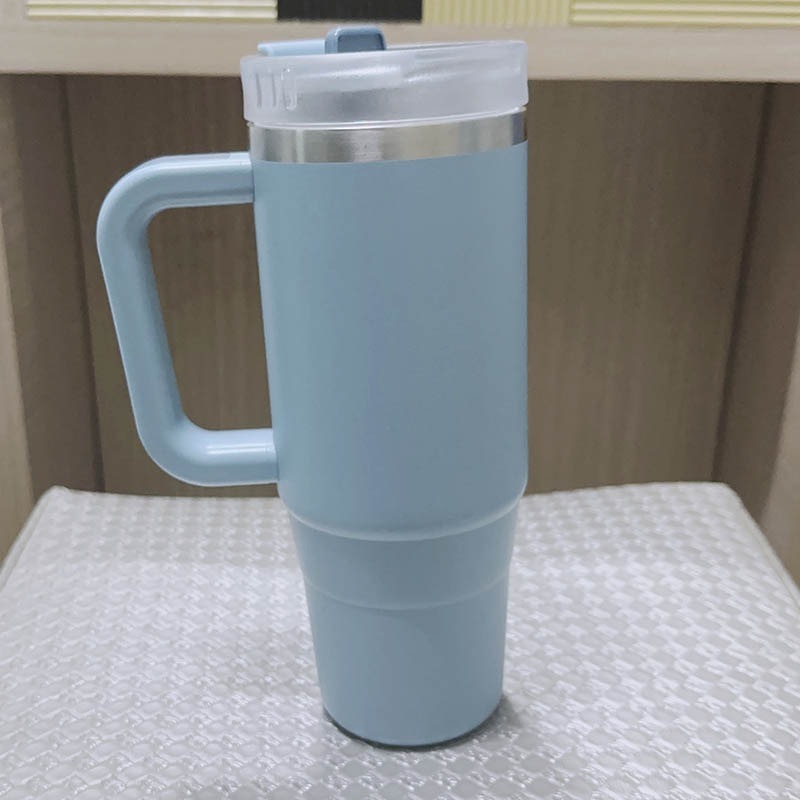 【TYESO 泰碩】304不鏽鋼保溫保冷手把冰霸杯 900ML-天空藍+贈送一個灰藍色的Oolab良杯製所杯底防刮保護套-細節圖2