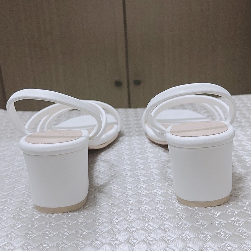 【近全新】台灣製細繞帶方頭粗高跟涼鞋-白色-細節圖3