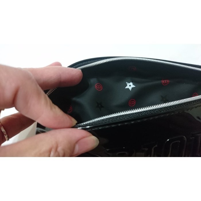 全新    Christian Dior 最新型化妝包 + 迪奧 貼紙 +迪奧  手提袋-細節圖4