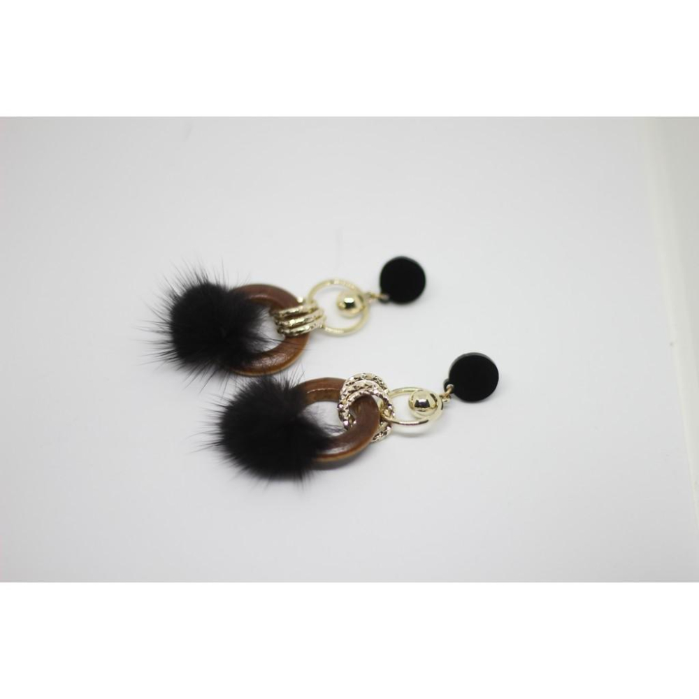 韓國 秋冬新款 木質元素 毛球 垂墜式 耳針 耳環-細節圖3