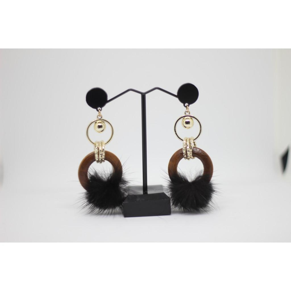 韓國 秋冬新款 木質元素 毛球 垂墜式 耳針 耳環-細節圖5