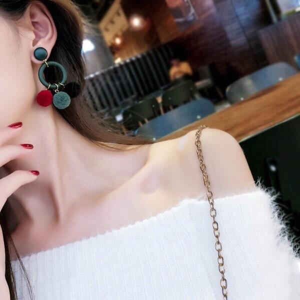 特價 韓國 秋冬新款 可愛毛球 皮質耳針 垂墜式 耳針 耳環-細節圖3