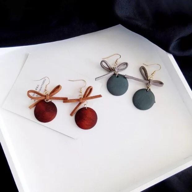 秋冬新款 可愛 蝴蝶結 木頭元素 垂墜式 耳勾 耳環(可改夾式)-細節圖2