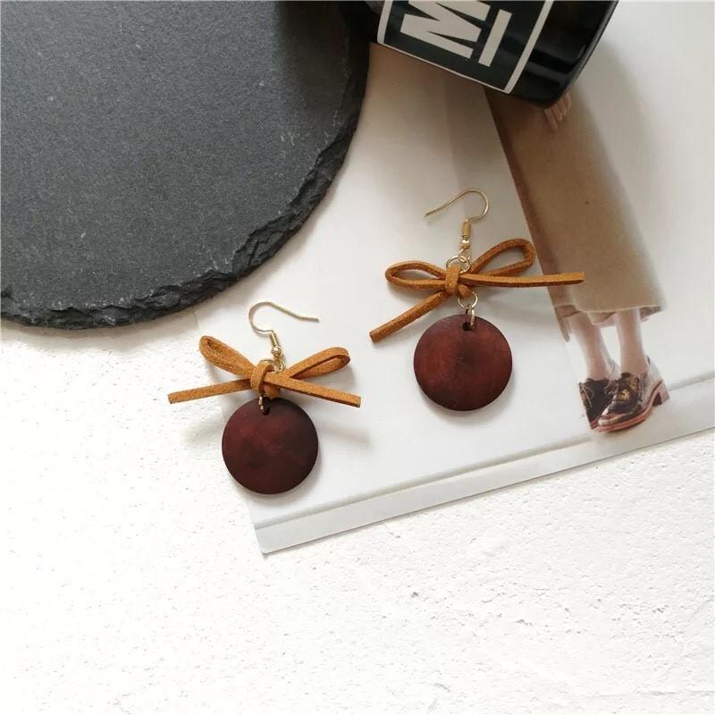 秋冬新款 可愛 蝴蝶結 木頭元素 垂墜式 耳勾 耳環(可改夾式)-細節圖7
