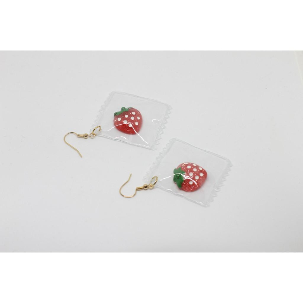 特價 手作 糖果袋 草莓 蛋 水果 造形 垂墜式 耳勾 耳環(可改夾式)-細節圖4