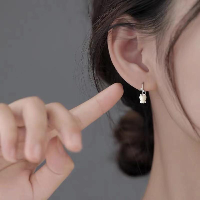 韓 輕巧 氣質 水鑽 鈴蘭 造型 S925抗敏感 耳勾 耳環-細節圖2