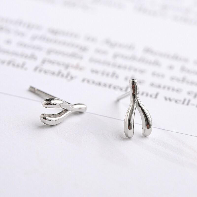 韓 氣質 輕巧 許願骨 骨頭 造型 S925抗敏感 耳針 耳環(可改耳夾)-細節圖5